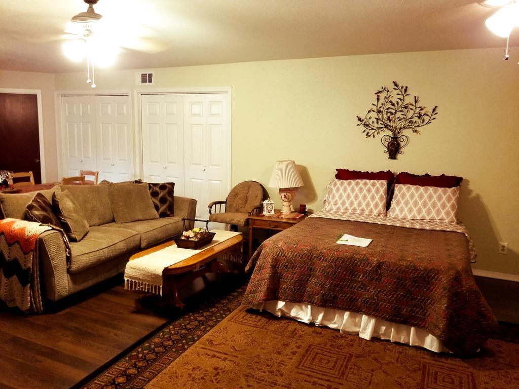 Charming Downstairs Unit Apartment Oakhurst Luaran gambar