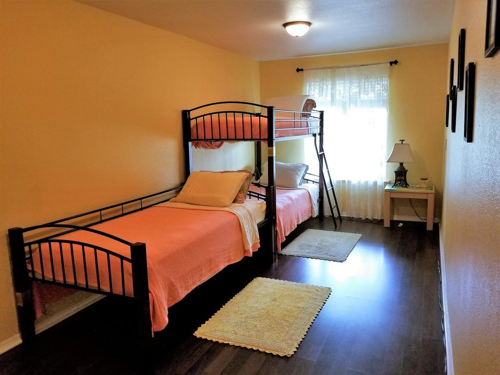 Charming Downstairs Unit Apartment Oakhurst Luaran gambar