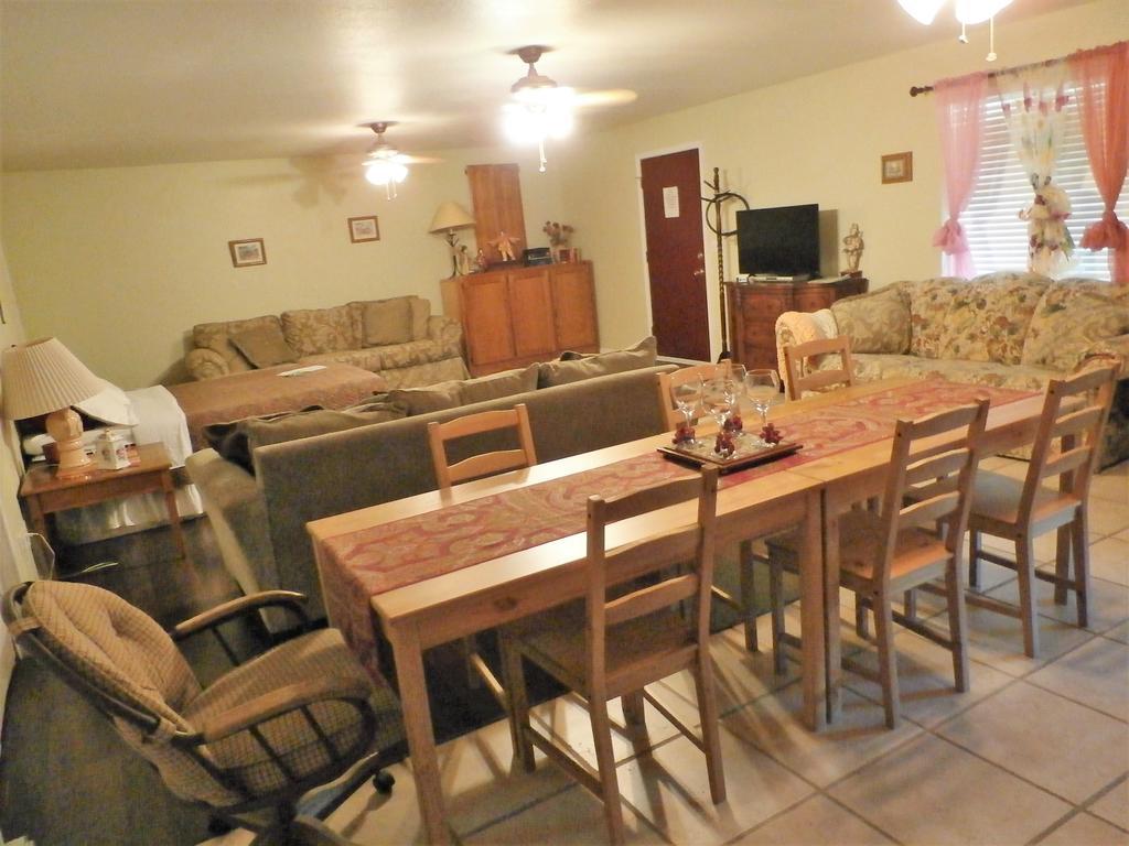 Charming Downstairs Unit Apartment Oakhurst Luaran gambar