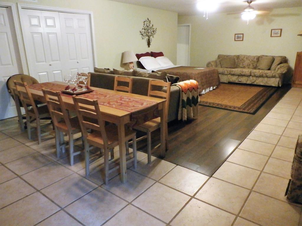 Charming Downstairs Unit Apartment Oakhurst Luaran gambar